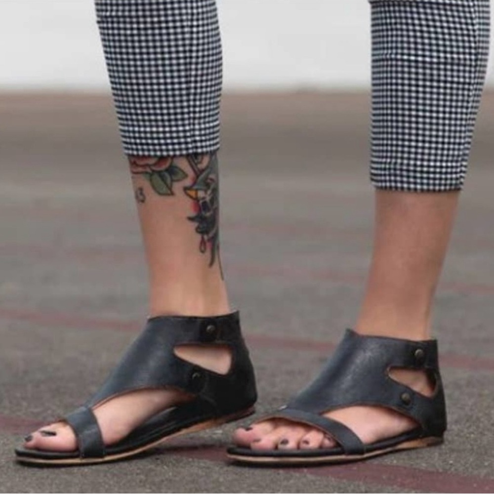 BED STU Women’s Soto Black Leather Rustic Sandals Size 9